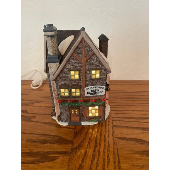 Department 56 Dickens Village series Kingsford brewhouse